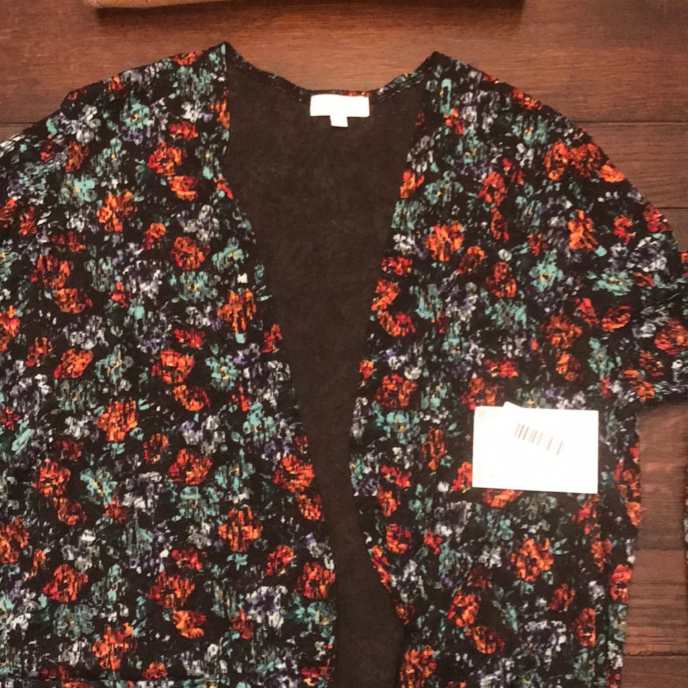 LuLaRoe Sarah cardigan